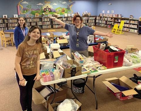 Creatives Swap Supplies at Ponchatoula Library