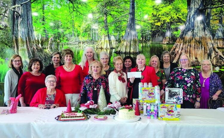 From left to right: Gwen Domiano, Susan Meloncon, Maureen Felder, Karen Moran, Betty Bankston, Jean Hebert, Pam Villagran, Sue Nelson, Donna Bouterie, Gloria Messenger, Deputy Susie Cambre, Marie Heck, Anita Murrary, Melinda Sanchez, Sandra McConnell