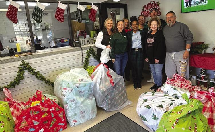 P-Town Jeepers adopt 13 students