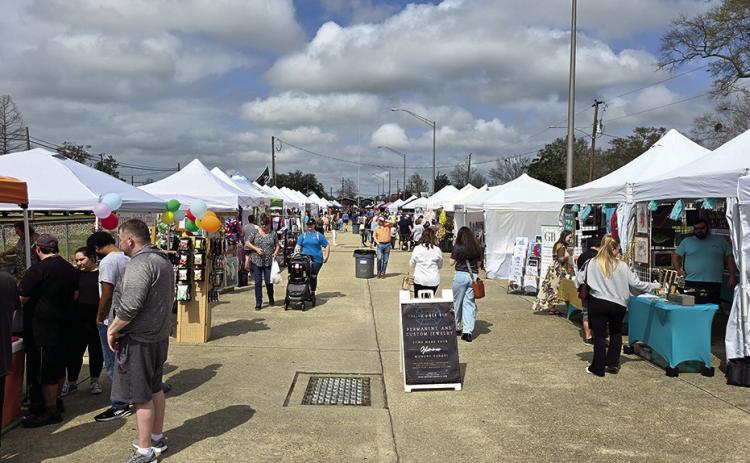 Sunshine and Shoppers Grace Trade Days