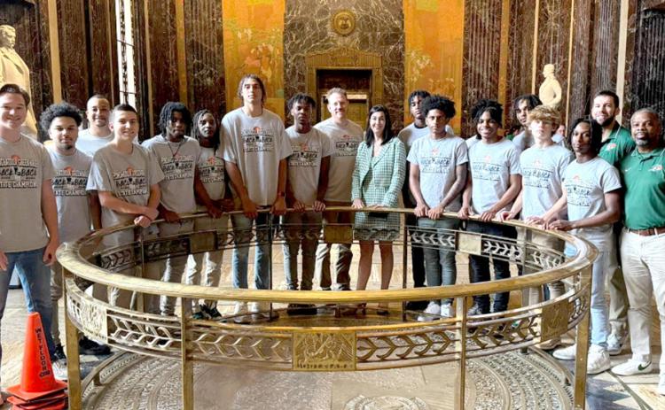 PHS Basketball Team at the State Capitol