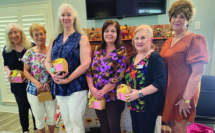New Officers, L to R: Jamie McDonald, Donna Bouterie, Jean Hebert, Gloria Messenger, Pam Villagran, Betty Bankston (Courtesy Photo)